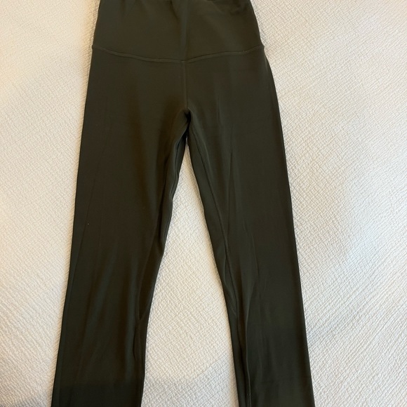 Lululemon Align Legging 28” length - Picture 3 of 3